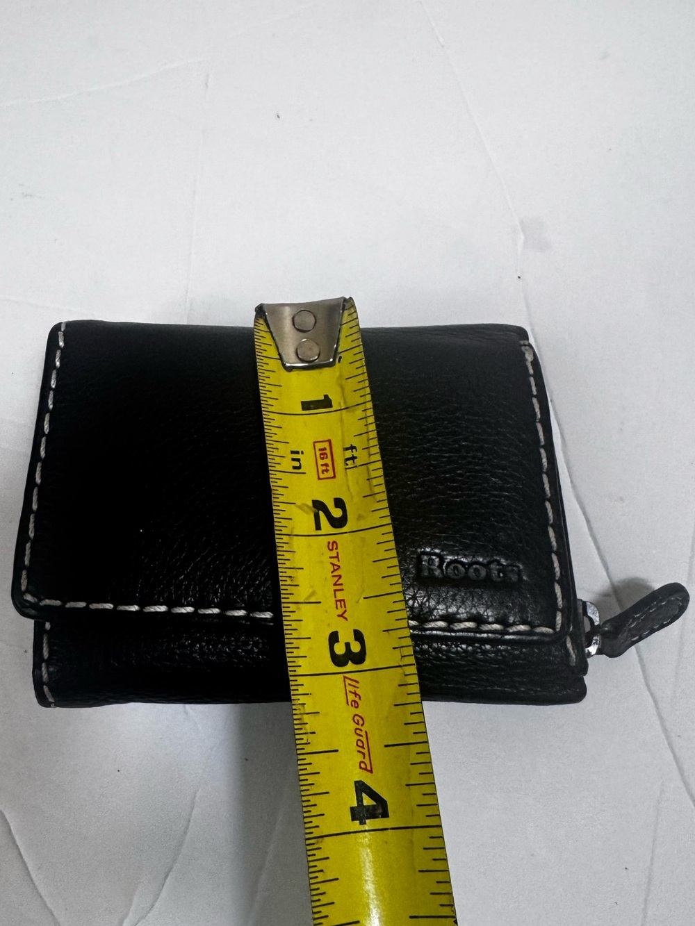 Roots Black Leather Trifold Wallet White Stitch Zip Coin Pocket Organizer Case - Picture 14 of 15
